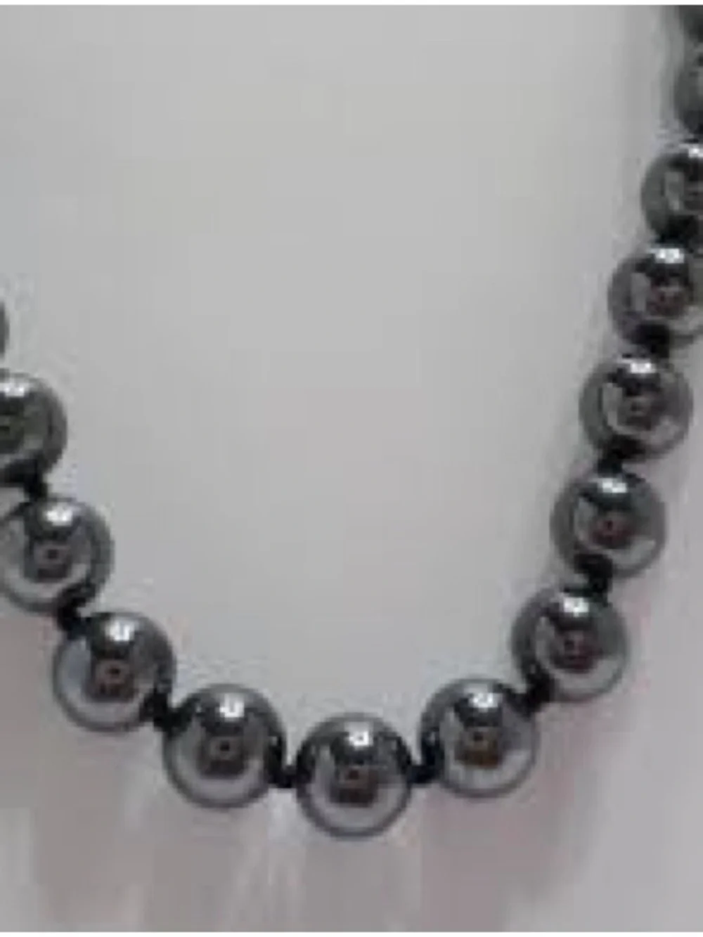 Vintage Natural Hematite Black Beaded PearlNecklace Magnetic w/Matching bracelet - Picture 2 of 4
